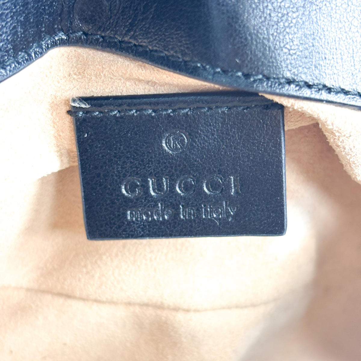 Gucci Gg Marmont Flap Matelasse Leather Black Calfskin Handbag (Pre-Owned)