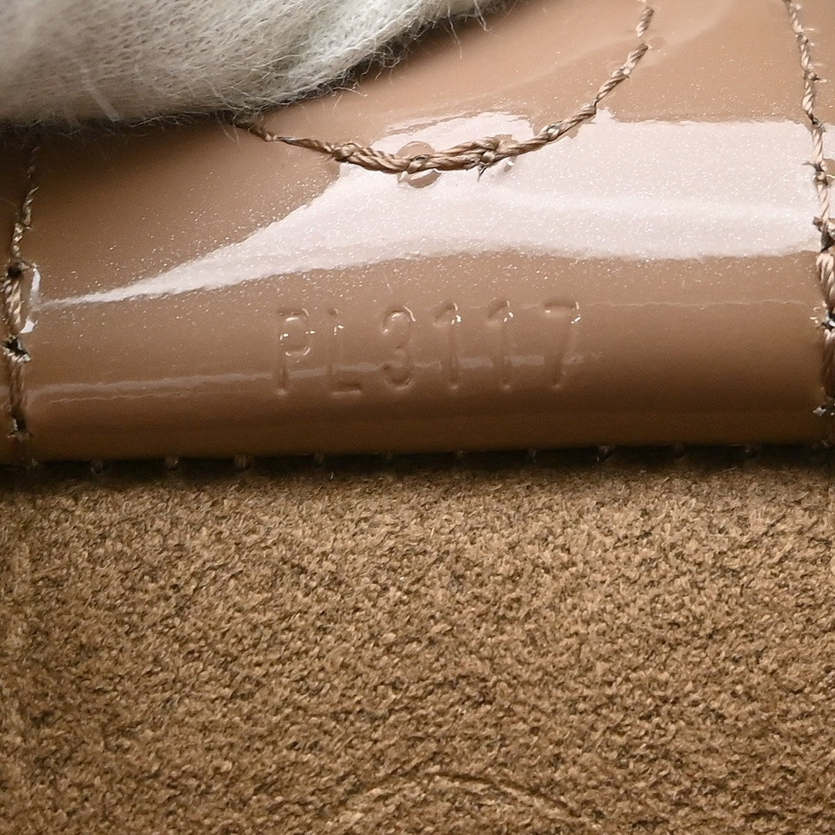 Louis Vuitton Long Beach Monogram Vernis Beige Patent_Leather Tote Bag Bag (Pre-Owned)