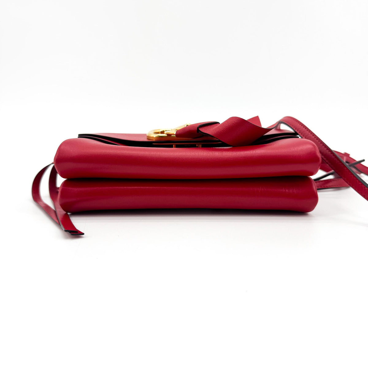 Valentino Garavani Vring Belt Leather Red Leather Clutche & Pouche Bag (Pre-Owned)