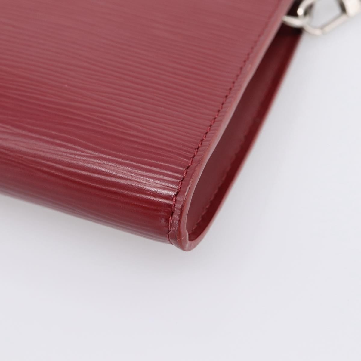 Louis Vuitton Pochette Accessoires Nm Epi Leather Red Leather Clutche & Pouche Bag (Pre-Owned)