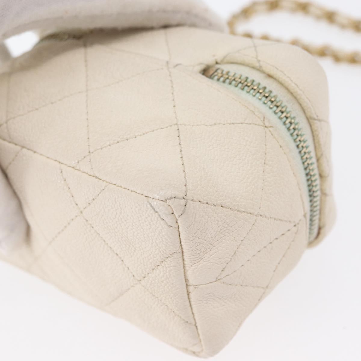Chanel Top Handle Zip Around Vanity Case With Chain Quilted Caviar White Leather Handbag (Pre-Owned)