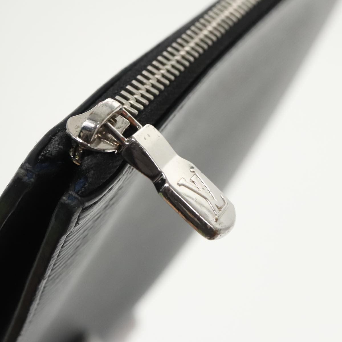 Louis Vuitton Pochette Jour Initials Epi Leather Black Leather Clutche & Pouche Bag (Pre-Owned)