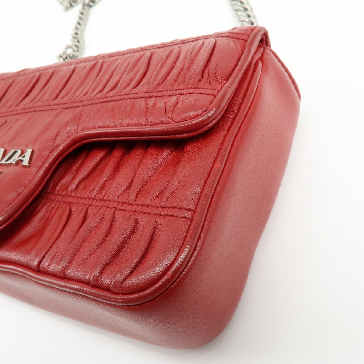 Prada Chain Flap Nappa Gaufre Red Leather Shoulder Bag Bag (Pre-Owned)
