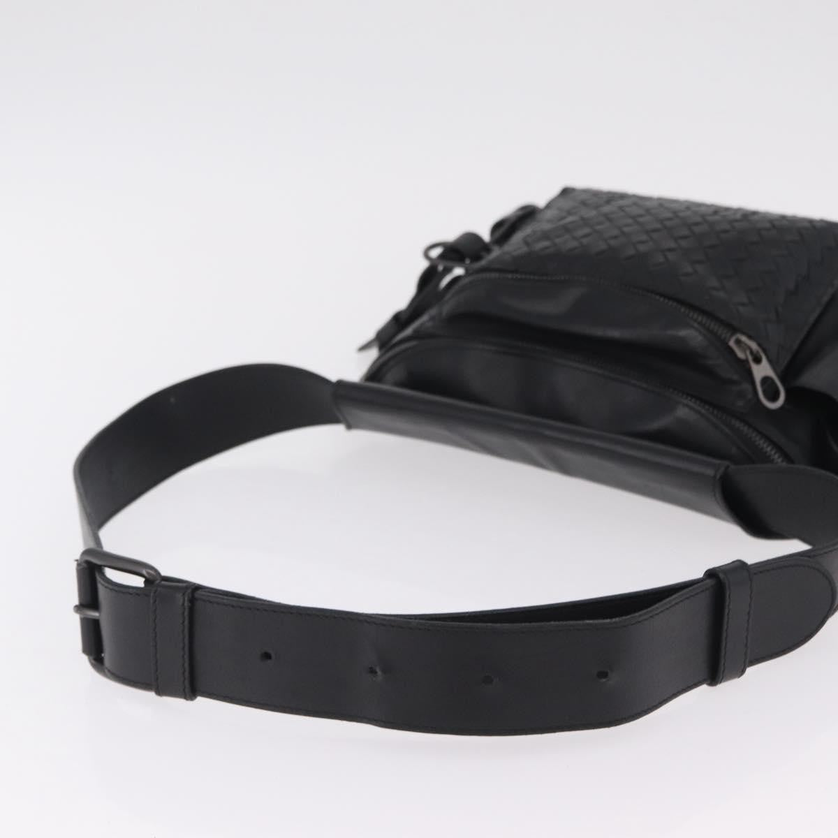 Bottega Veneta Utility Waist Leather With Intrecciato Black Leather Shoulder Bag Bag (Pre-Owned)