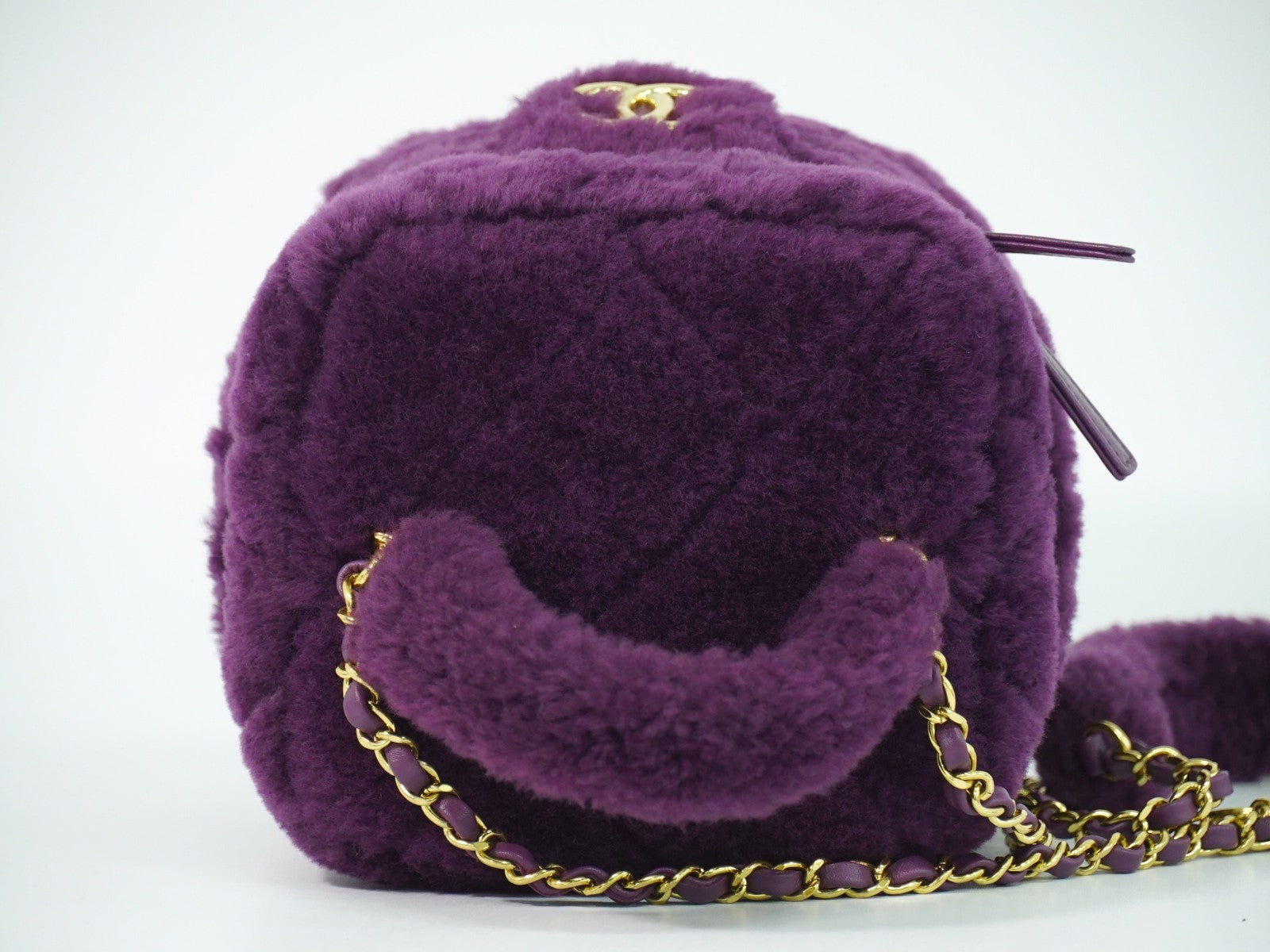 Chanel Coconing Top Handle Vanity Case With Chain Quilted Shearling Purple Faux_Fur Clutche & Pouche Bag (Pre-Owned)