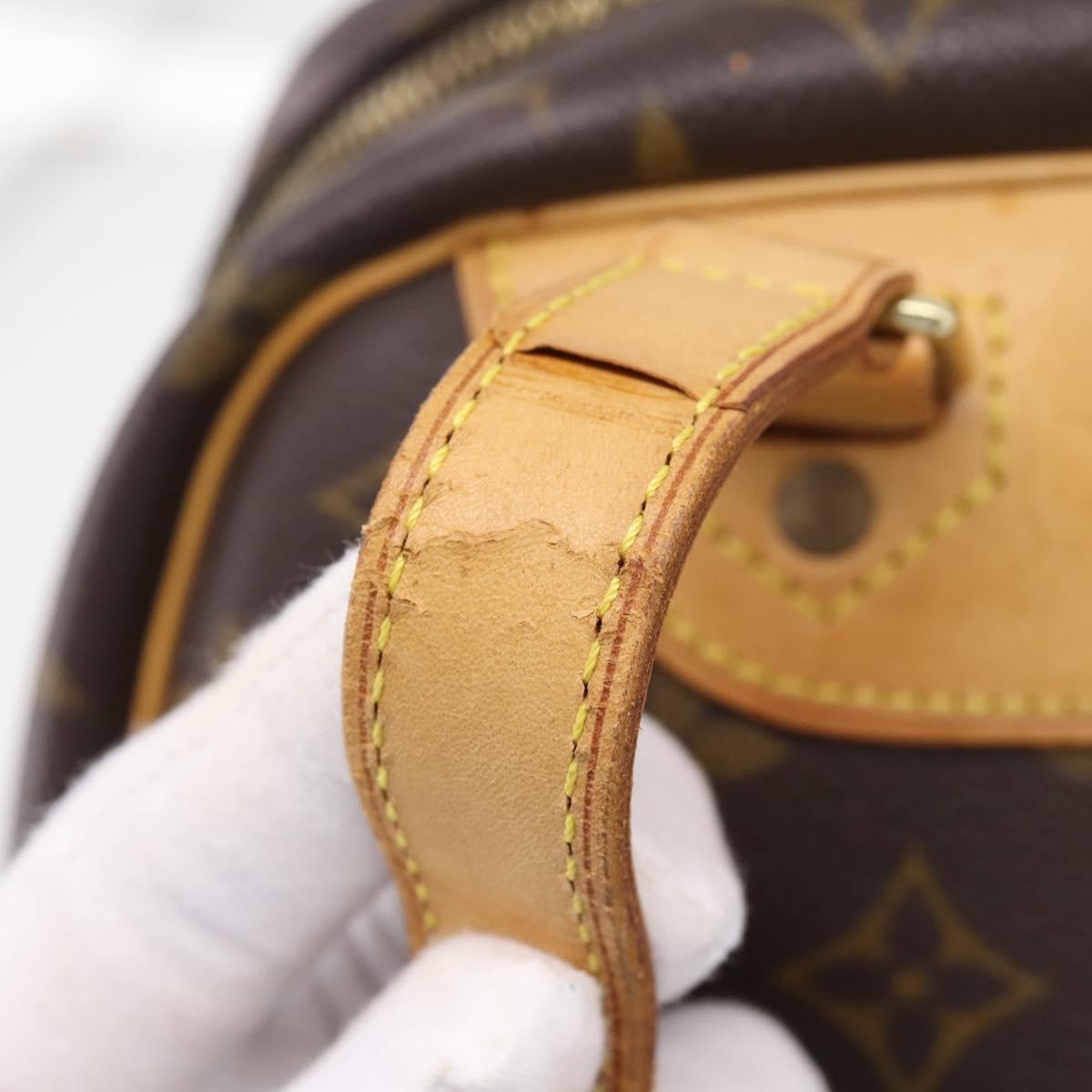 Louis Vuitton Excursion Monogram Canvas Brown Canvas Handbag (Pre-Owned)