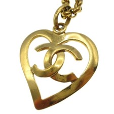 Chanel Cc Heart Pendant Metal Gold Gold_Plated Necklace Jewelry (Pre-Owned)