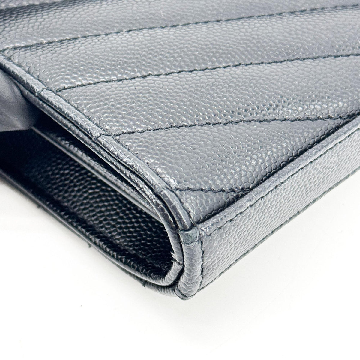 Saint Laurent Classic Monogram Wallet On Chain Matelasse Chevron Leather Black Leather Crossbody Bag Bag (Pre-Owned)