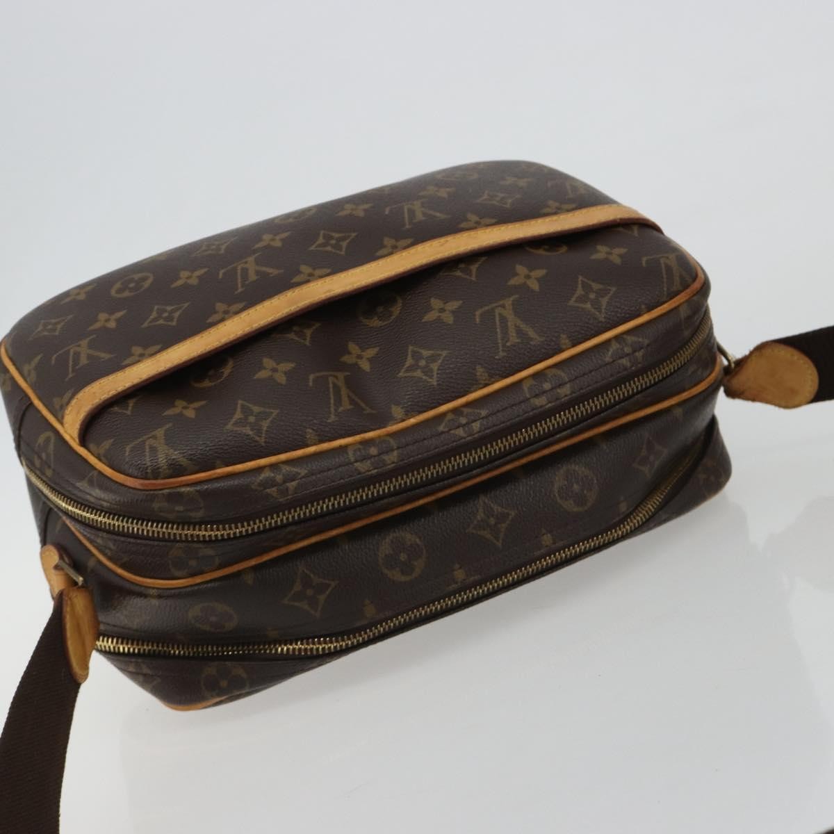 Louis Vuitton Reporter Monogram Canvas Brown Canvas Handbag (Pre-Owned)