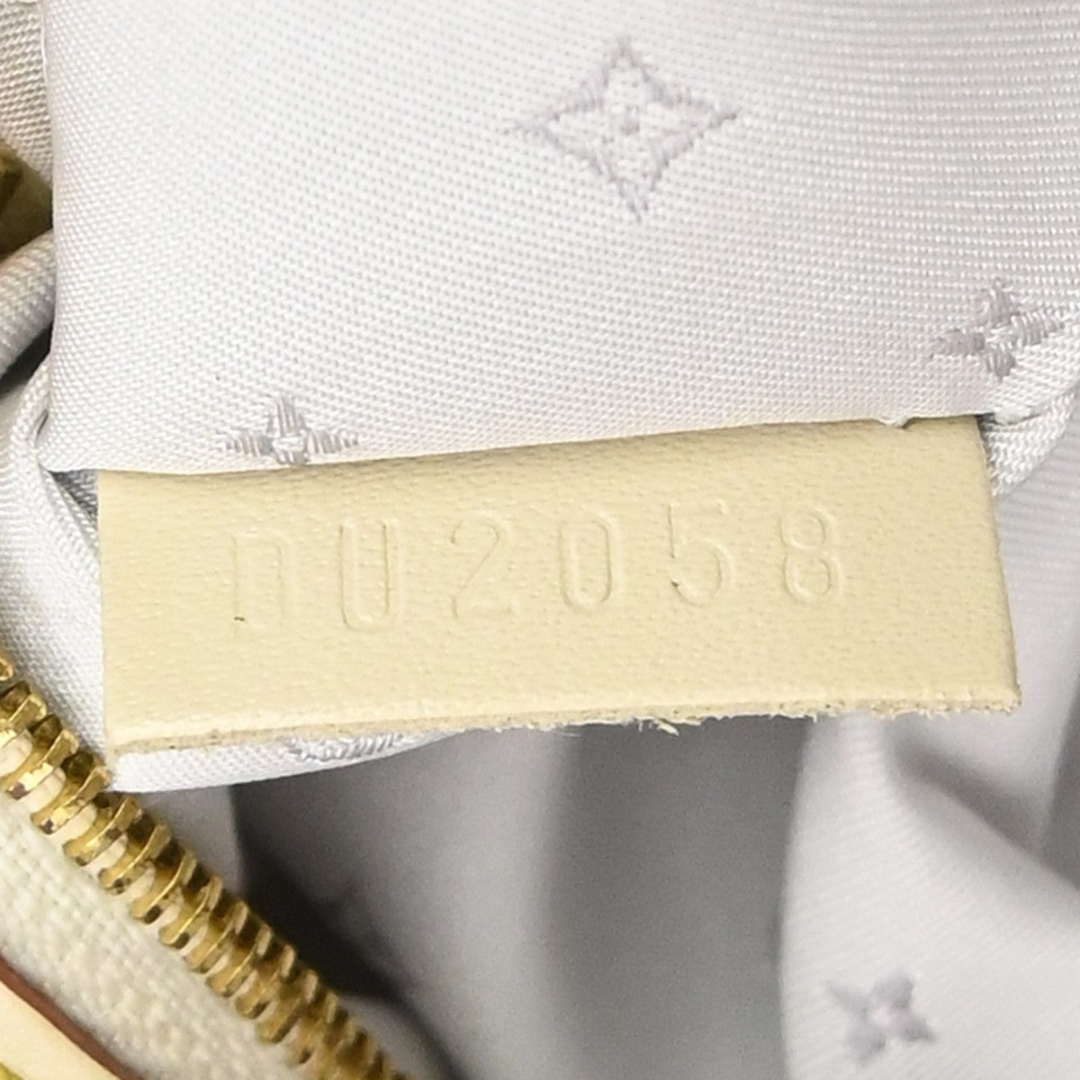 Louis Vuitton Suhali Le Majestueux Leather White Leather Handbag (Pre-Owned)
