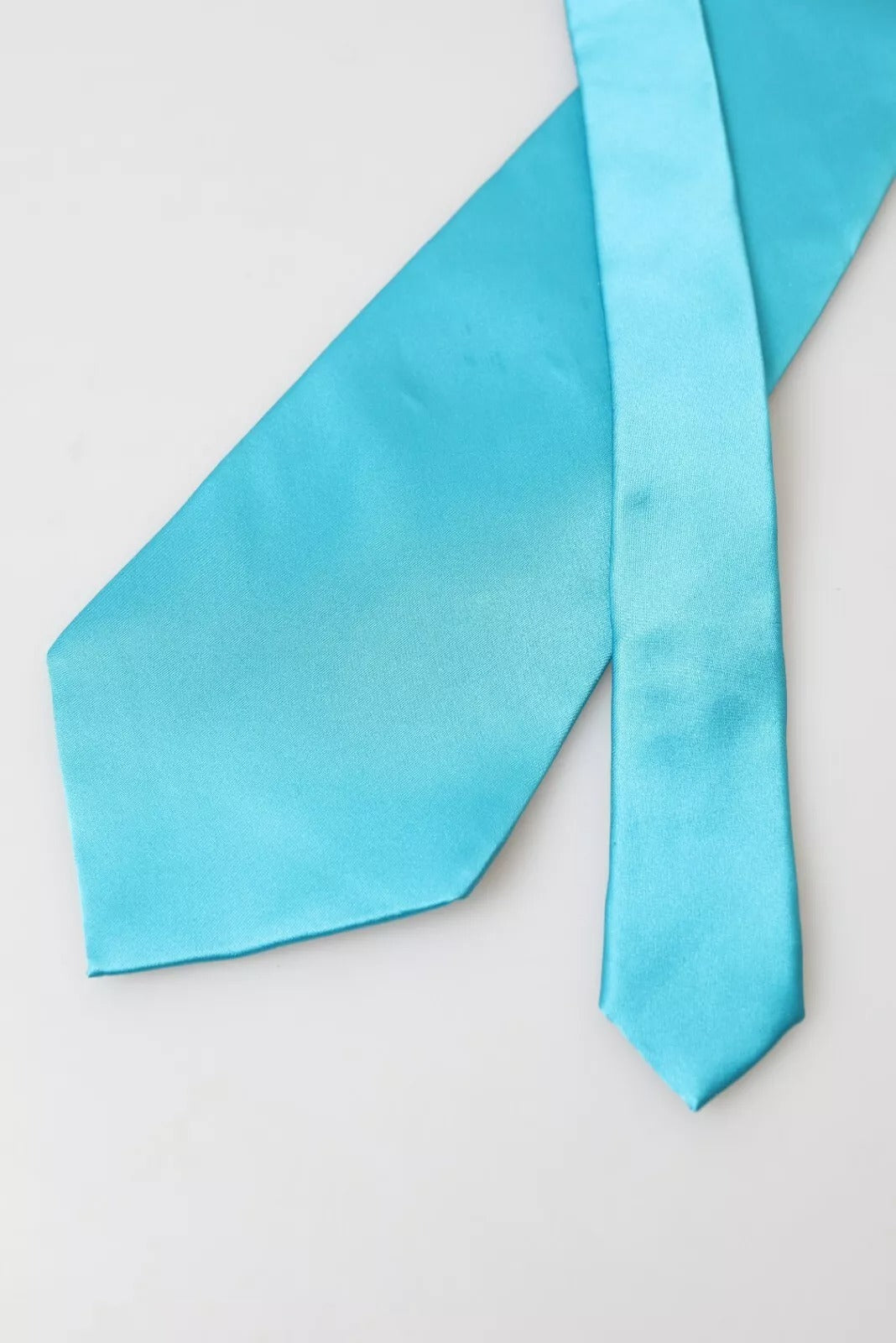 Dolce & Gabbana Light Blue 100% Silk Wide Mens Men's Necktie (Pre-Owned)