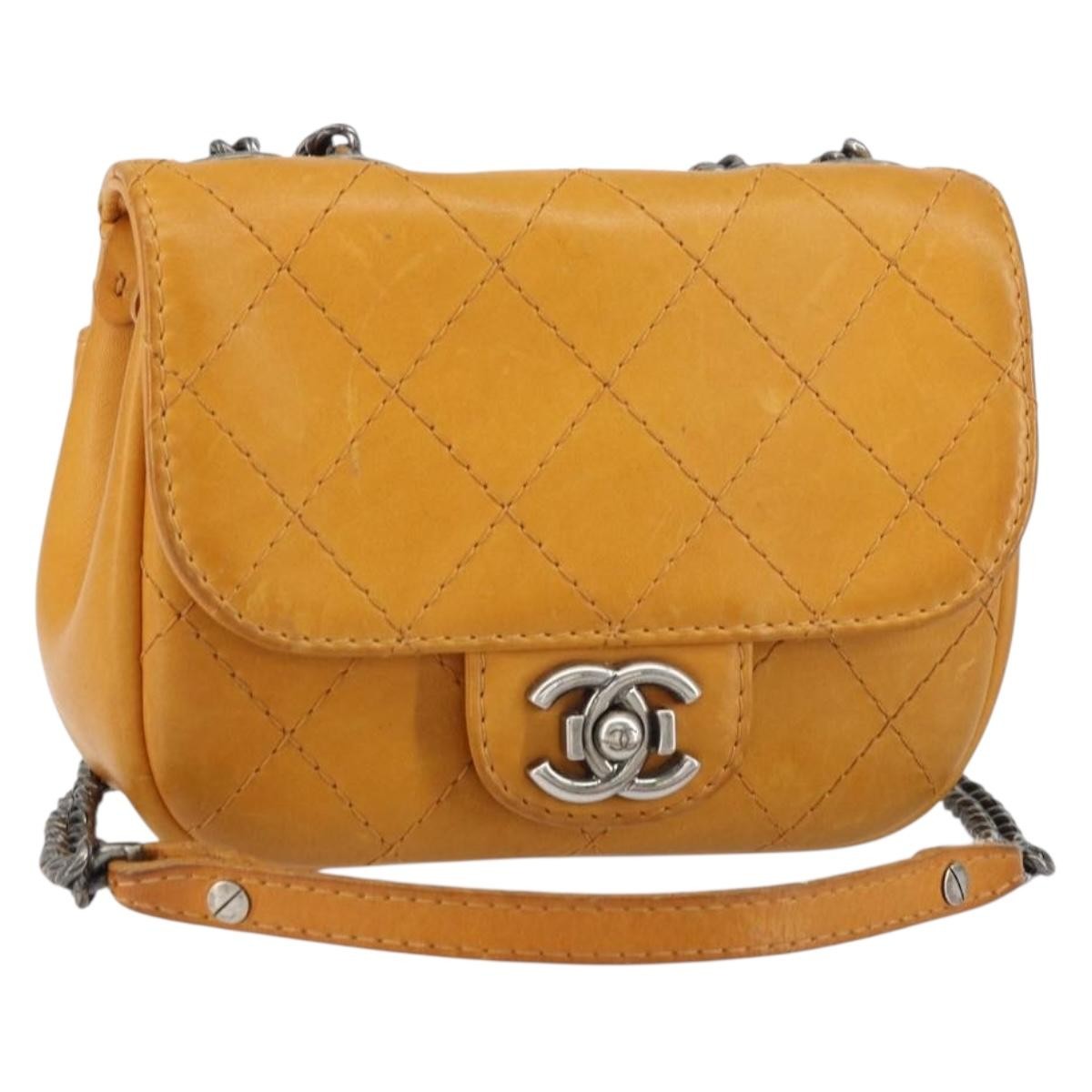 Chanel Chain Flap Quilted Leather Orange Leather Shoulder Bag Bag (Pre-Owned)