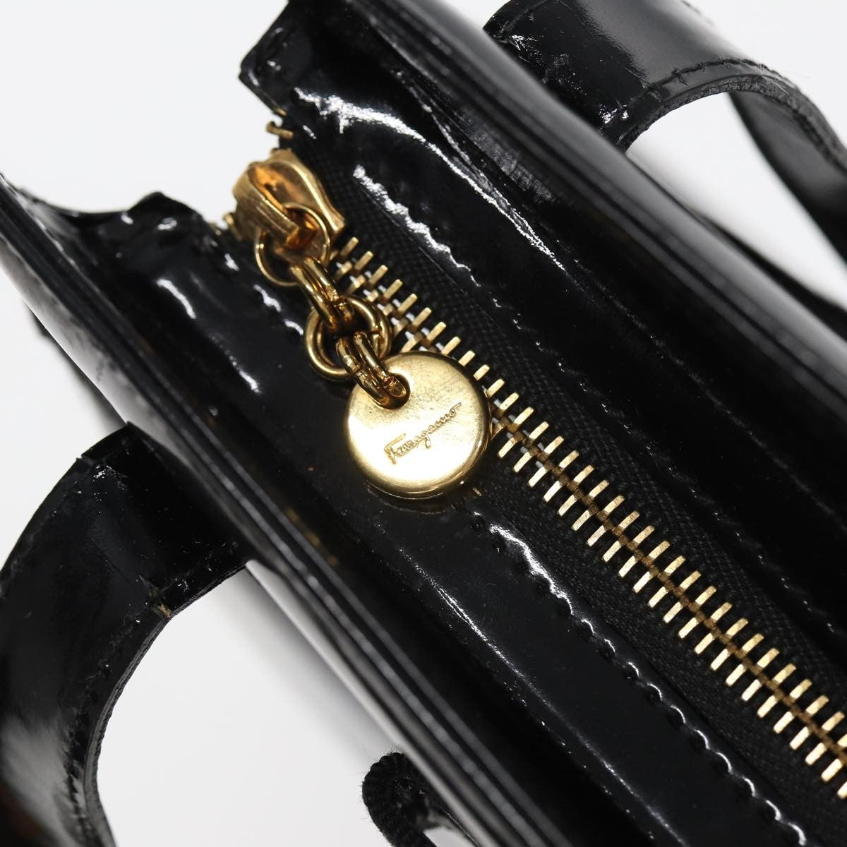 Salvatore Ferragamo Vara Patent Leather Black Patent_Leather Shoulder Bag Bag (Pre-Owned)