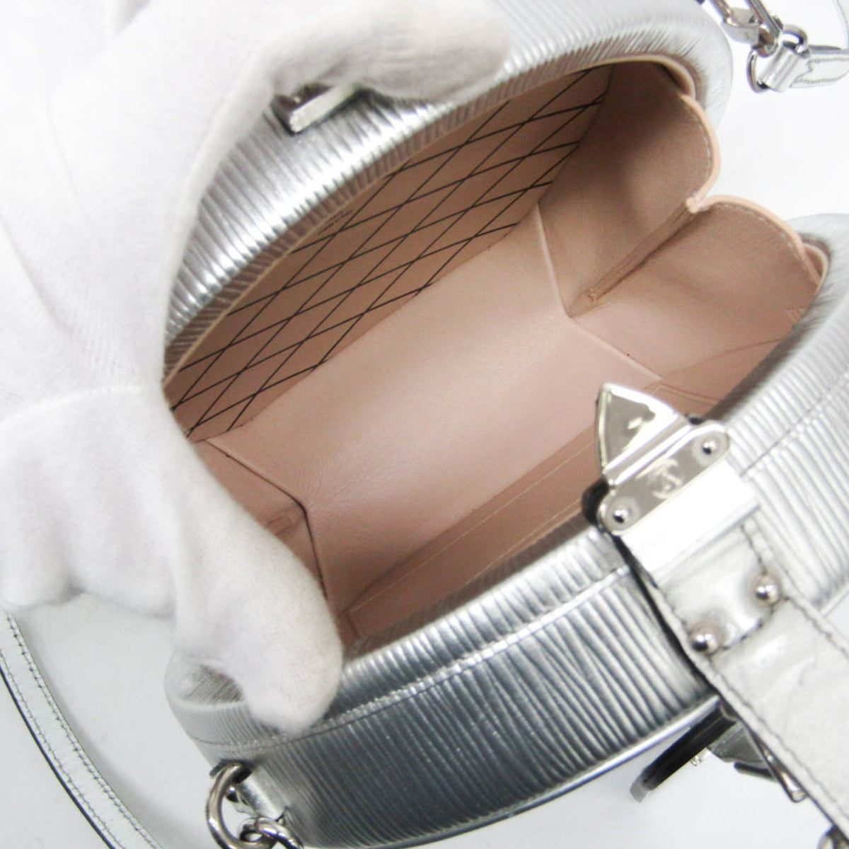 Louis Vuitton Petite Boite Chapeau Epi Leather Silver Leather Handbag (Pre-Owned)
