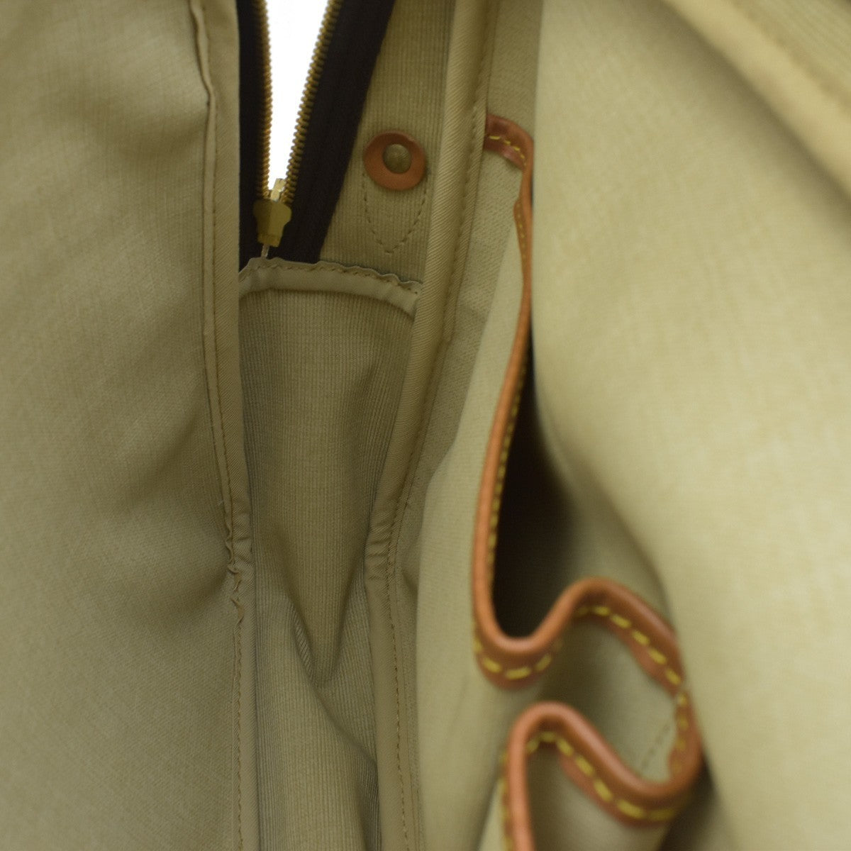 Louis Vuitton Reporter Monogram Canvas Brown Canvas Shoulder Bag Bag (Pre-Owned)