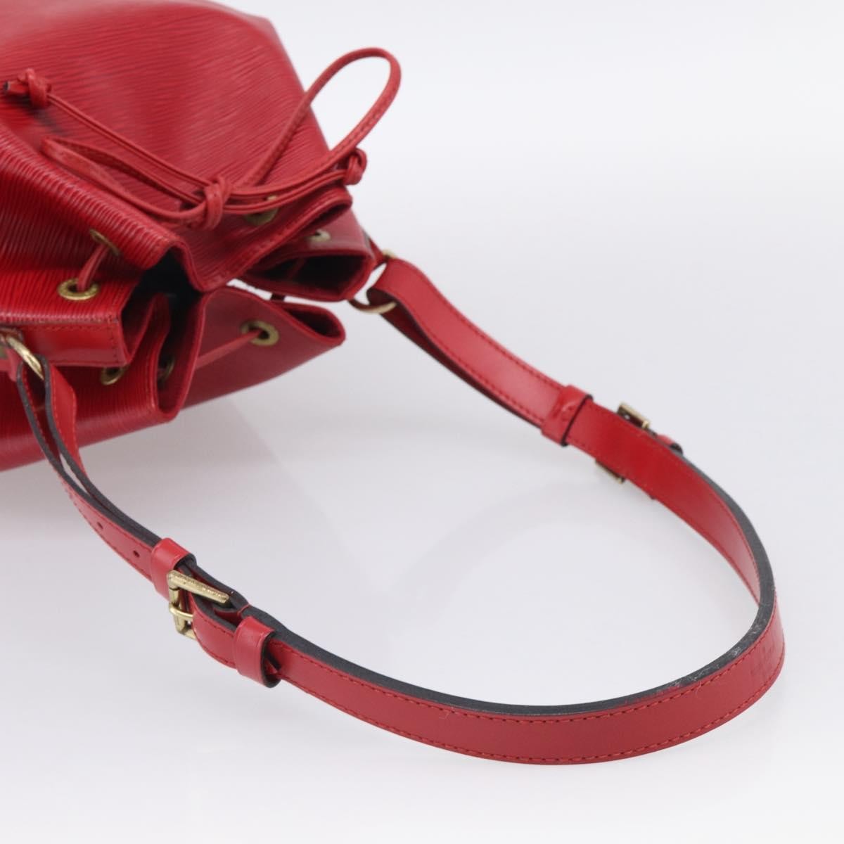 Louis Vuitton Petit Noe Epi Leather Red Leather Handbag (Pre-Owned)