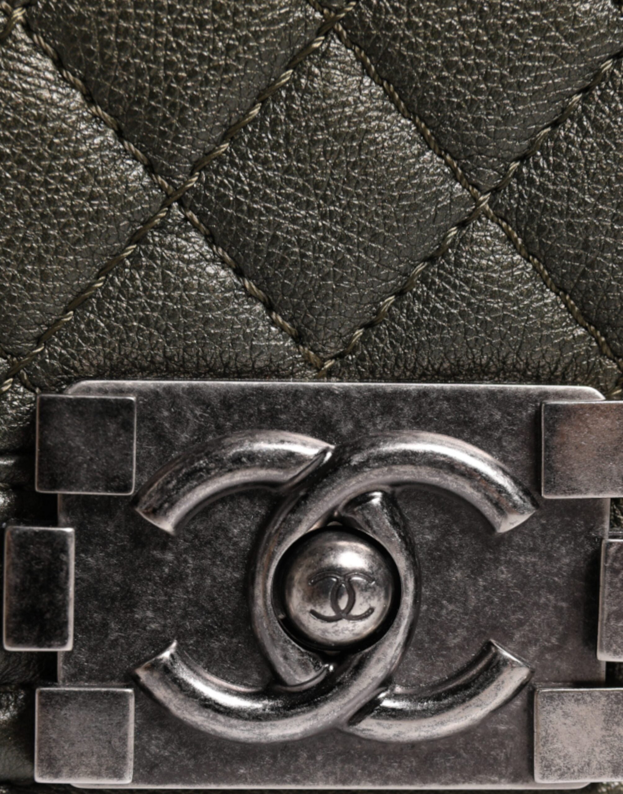 Chanel Dark Green Leather Shoulder Women's Gray Metal Purse Women's Bag