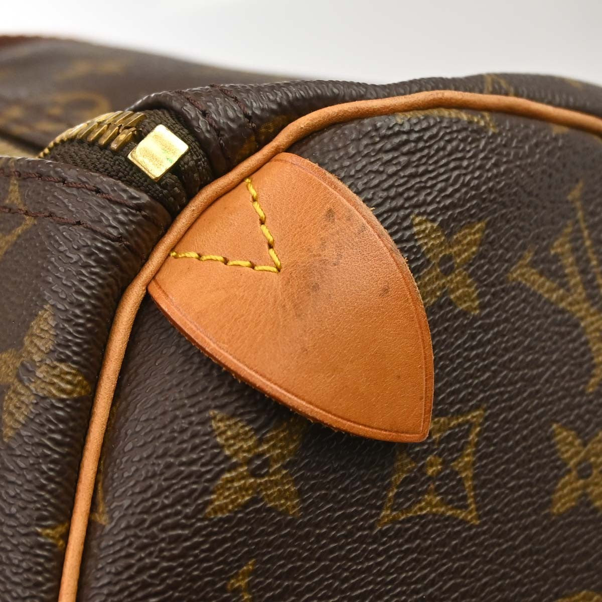 Louis Vuitton Keepall Monogram Canvas Brown Canvas Travel Bag Bag (Pre-Owned)