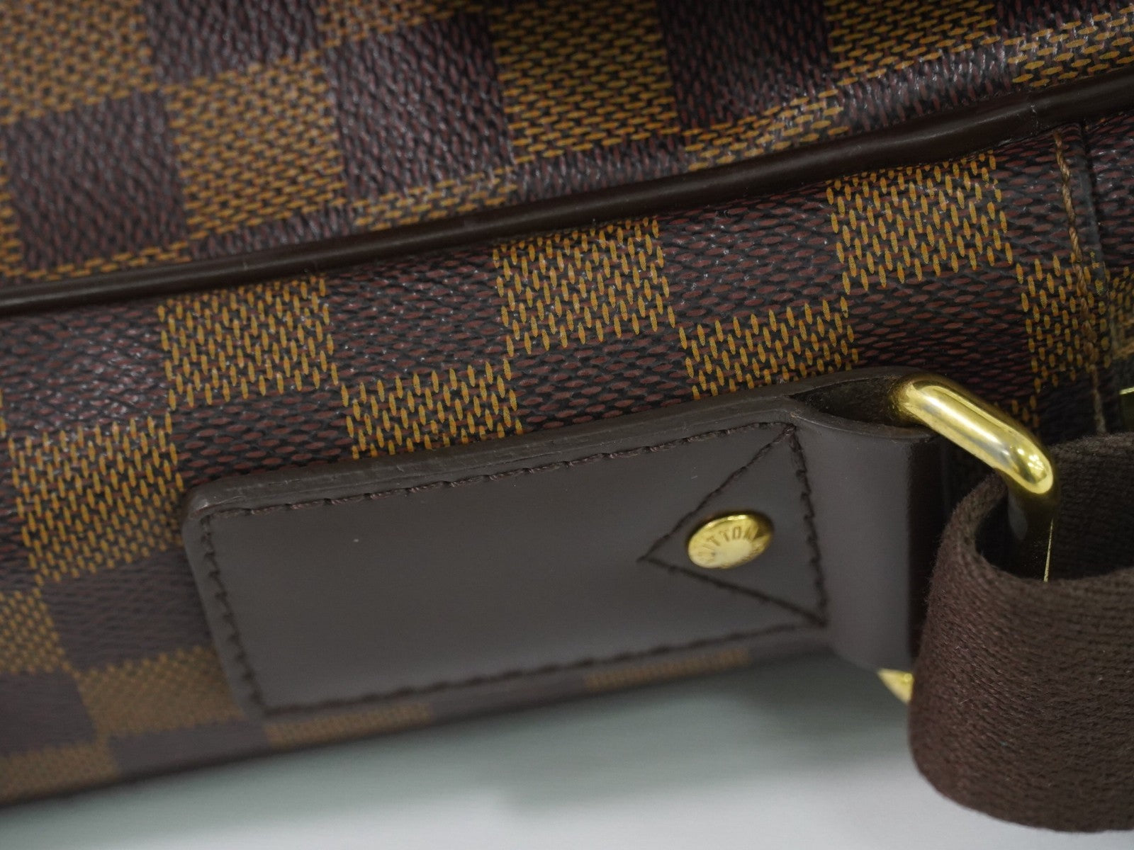 Louis Vuitton Shelton Messenger Damier Ebene Brown Canvas Shoulder Bag Bag (Pre-Owned)