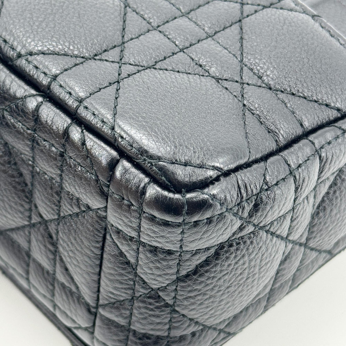 Christian Dior Caro Cannage Quilt Calfskin Black Leather Handbag (Pre-Owned)