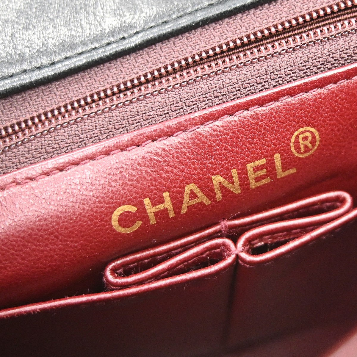 Chanel Vintage Square Classic Flap Quilted Lambskin Black Leather Handbag (Pre-Owned)
