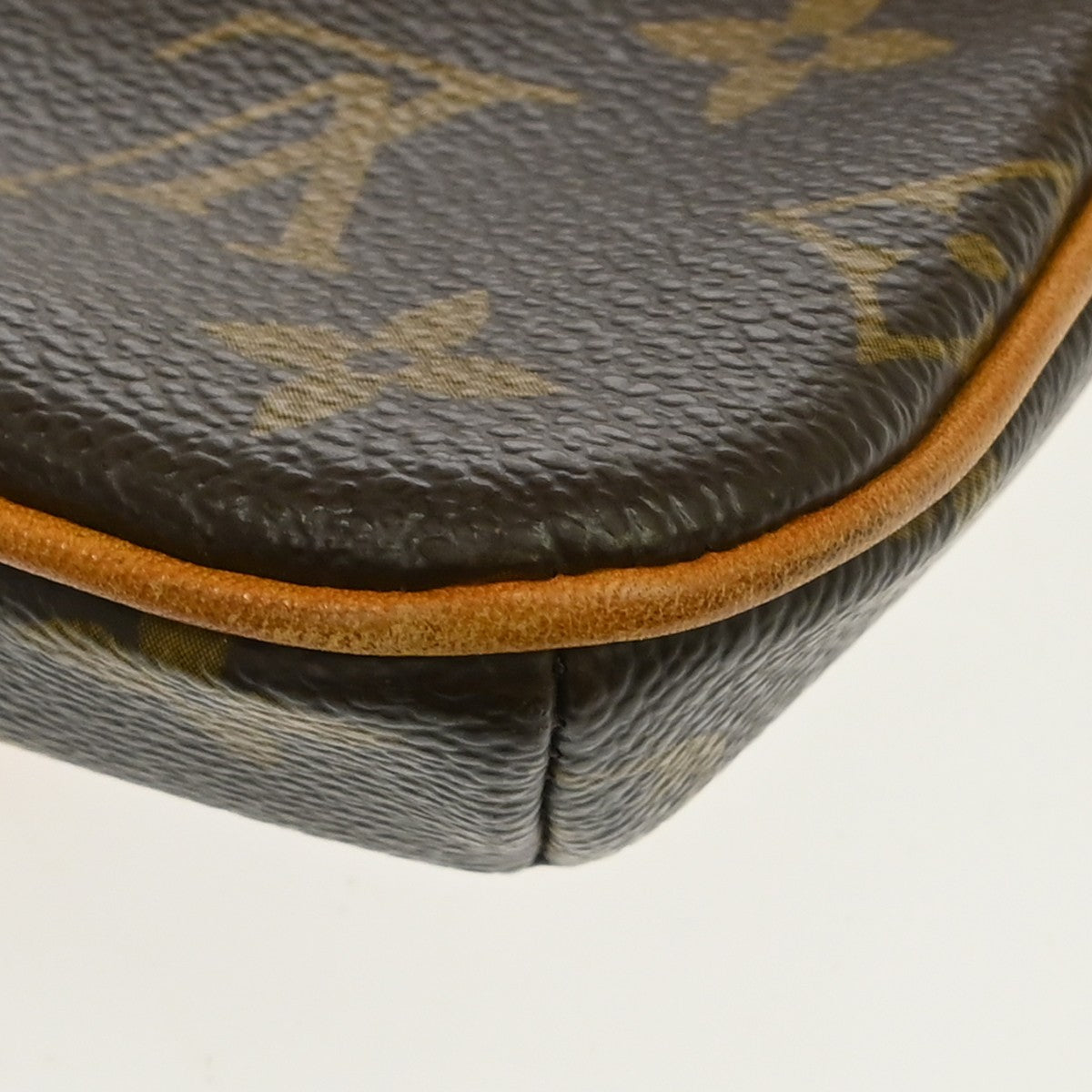 Louis Vuitton Marelle Waist Monogram Canvas Brown Canvas Clutche & Pouche Bag (Pre-Owned)
