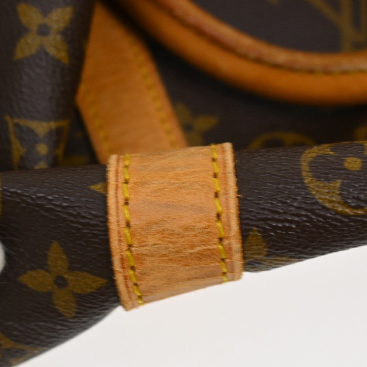 Louis Vuitton Keepall Bandoulière Monogram Brown Canvas Travel Bag Bag (Pre-Owned)