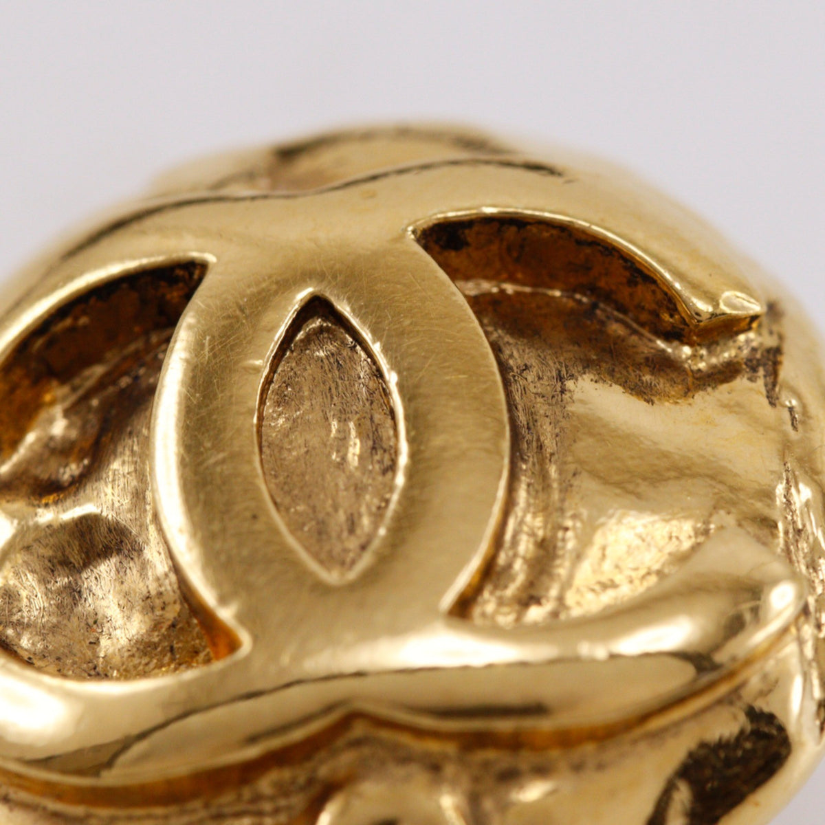 Chanel Vintage Cc Clip-On Metal Gold Gold_Plated Earrings Jewelry (Pre-Owned)