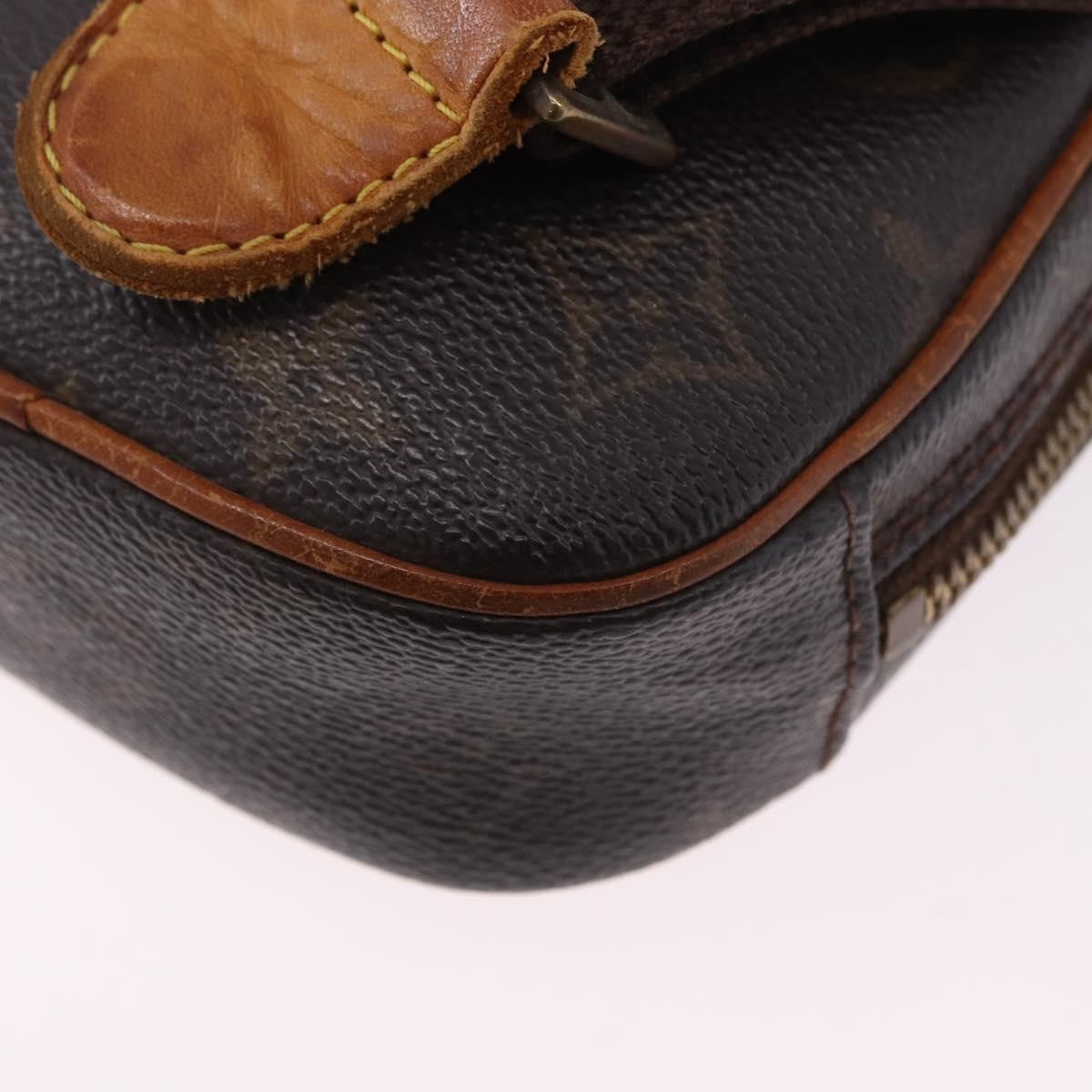 Louis Vuitton Pochette Gange Monogram Canvas Brown Canvas Clutche & Pouche Bag (Pre-Owned)