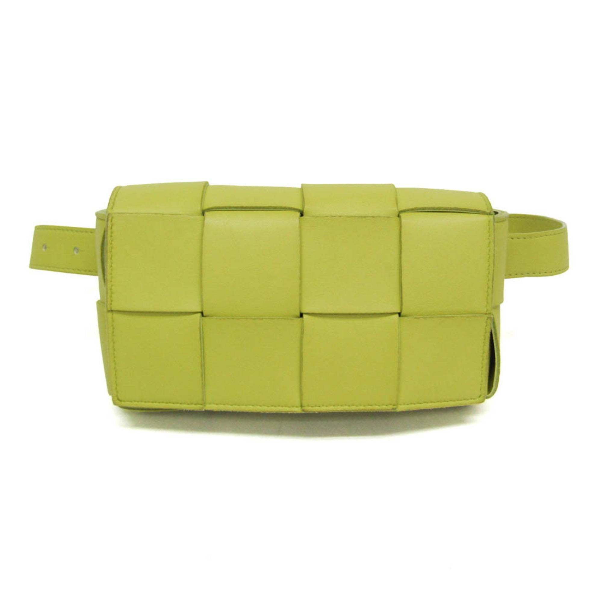 Bottega Veneta Cassette Leather Green Leather Clutche & Pouche Bag (Pre-Owned)