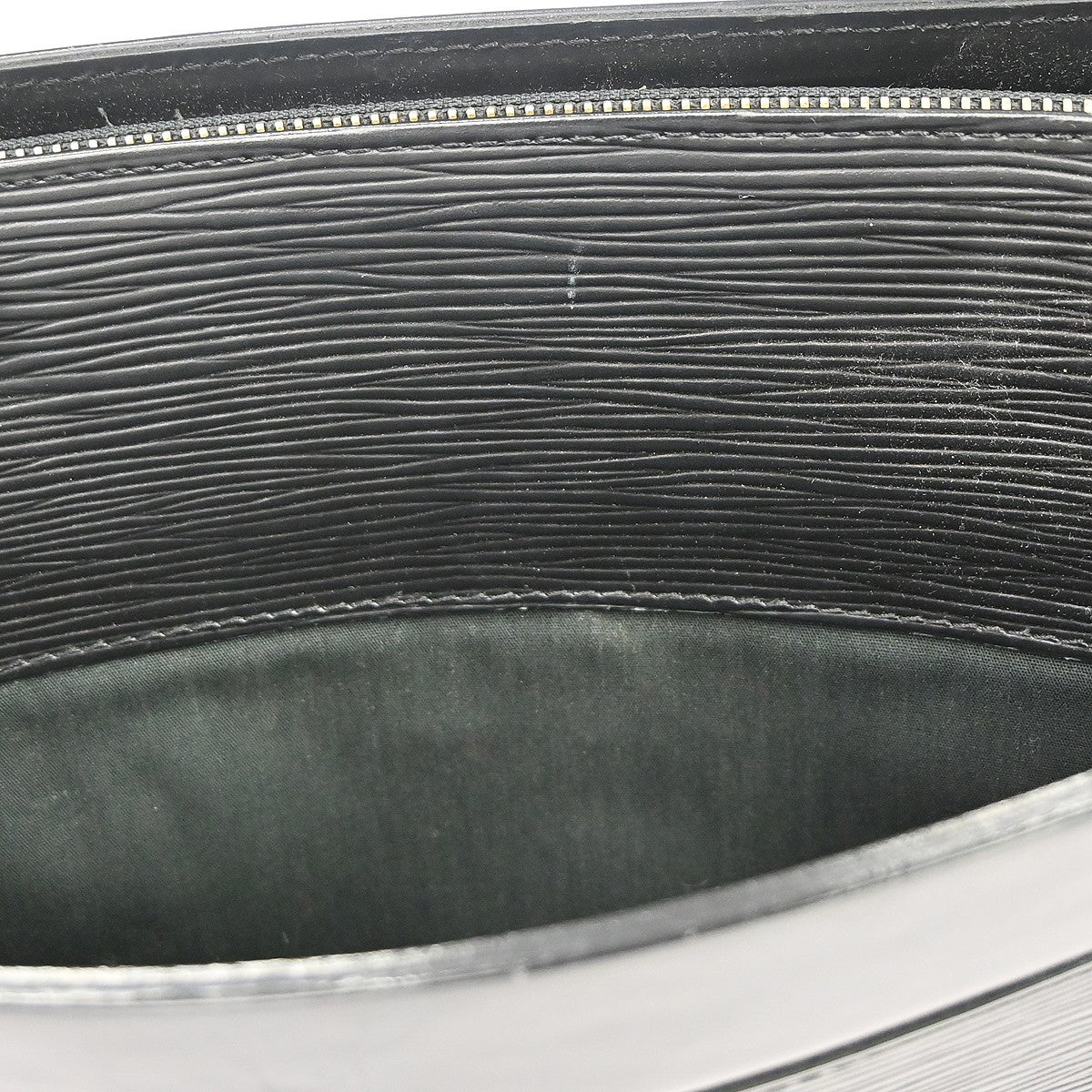 Louis Vuitton Croisette Epi Black Leather Handbag (Pre-Owned)