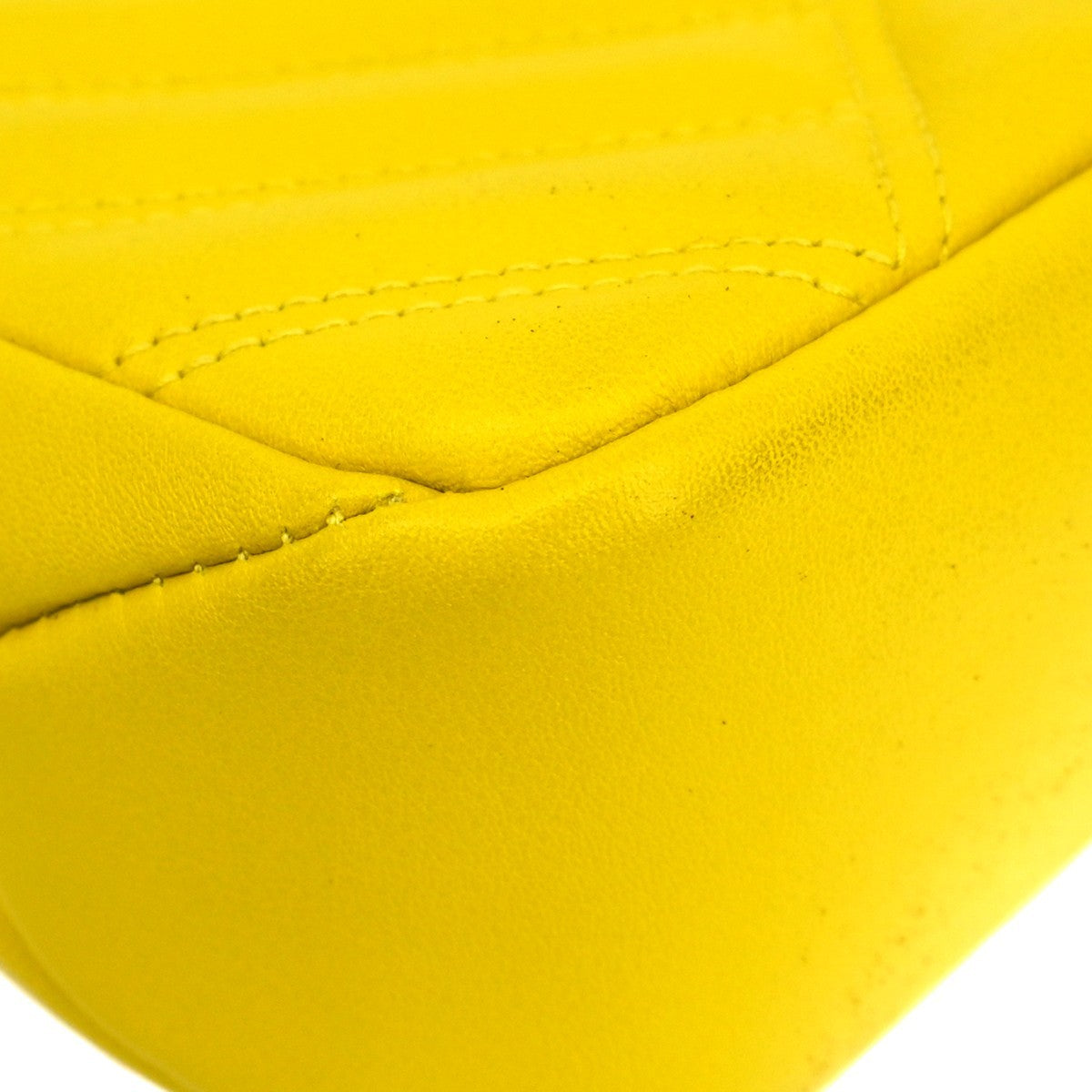 Bvlgari Serpenti Cabochon Diagonal Quilted Leather Yellow Leather Shoulder Bag Bag (Pre-Owned)