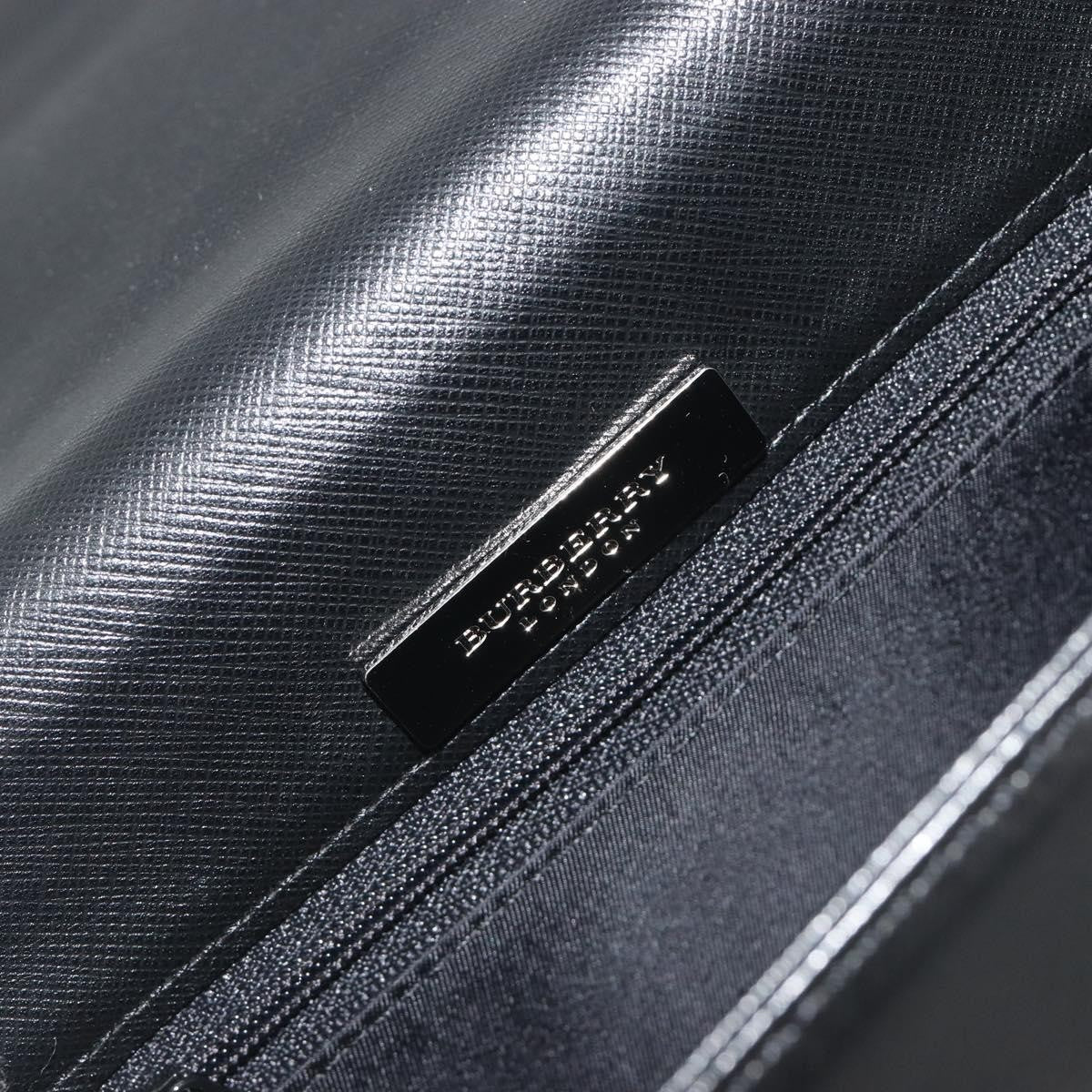 Burberry Vintage Leather Black Leather Handbag (Pre-Owned)