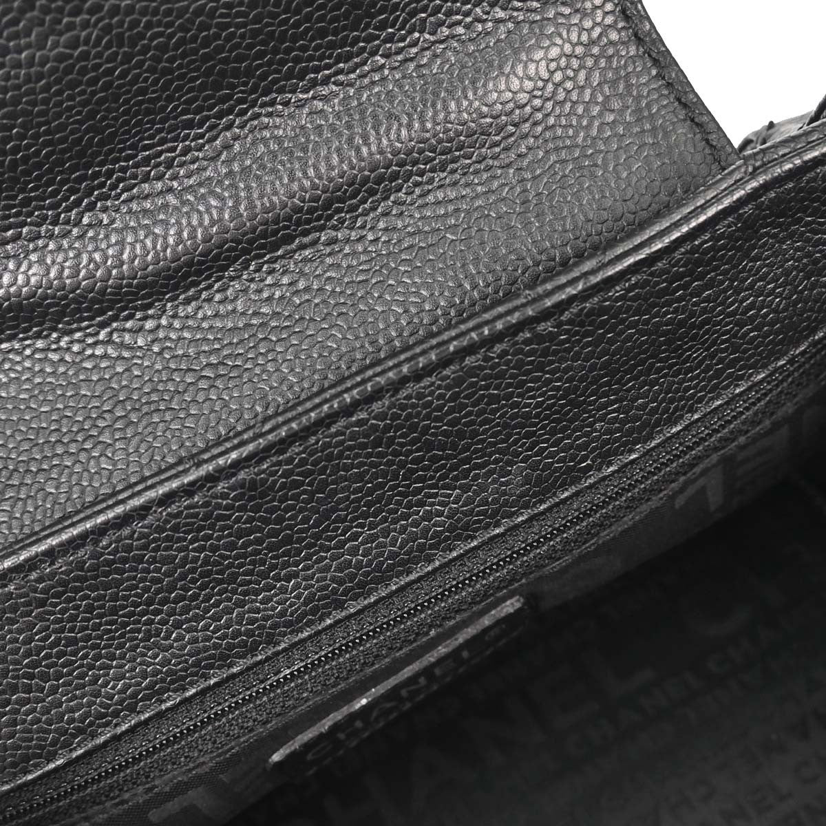 Chanel Mademoiselle Lock Quilted Caviar Black Leather Shoulder Bag Bag (Pre-Owned)