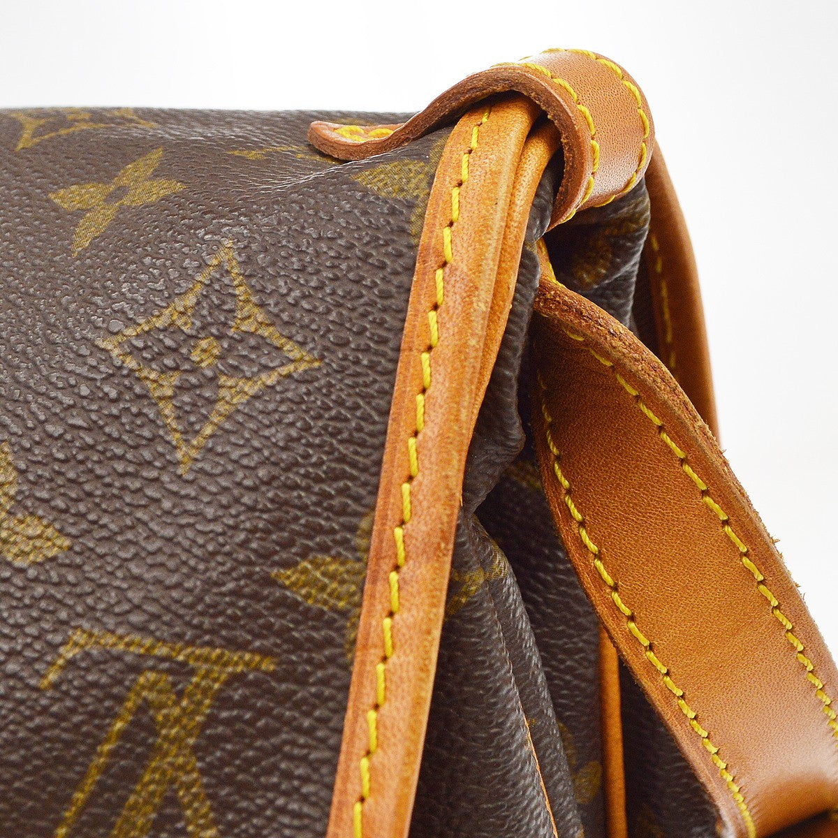 Louis Vuitton Saumur Monogram Canvas Brown Canvas Handbag (Pre-Owned)