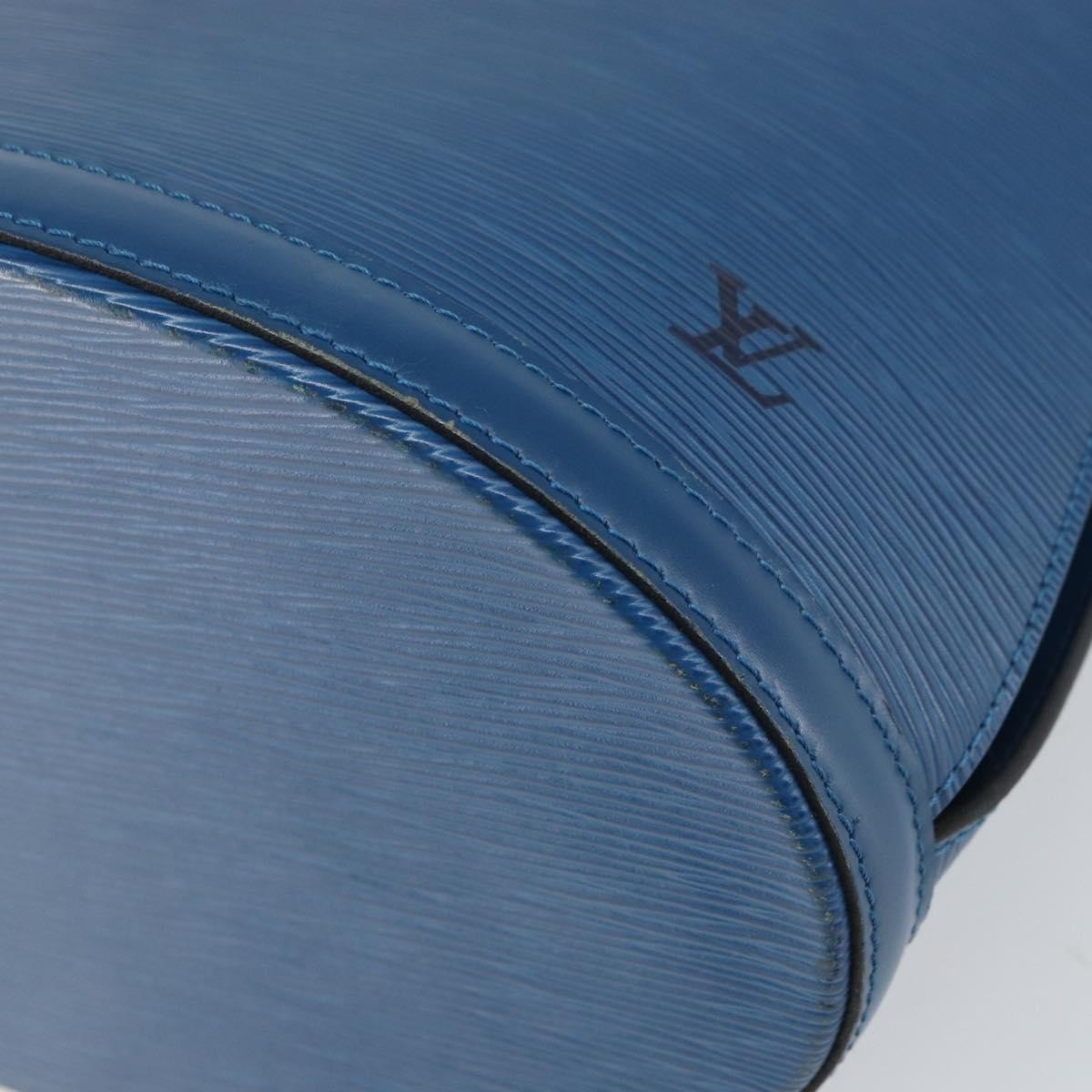 Louis Vuitton Cluny Epi Leather Blue Leather Shoulder Bag Bag (Pre-Owned)