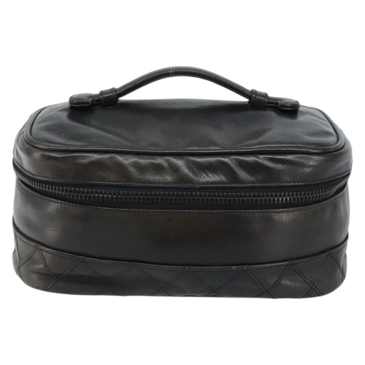 Chanel Vintage Cosmetic Case Lambskin Black Leather Clutche & Pouche Bag (Pre-Owned)