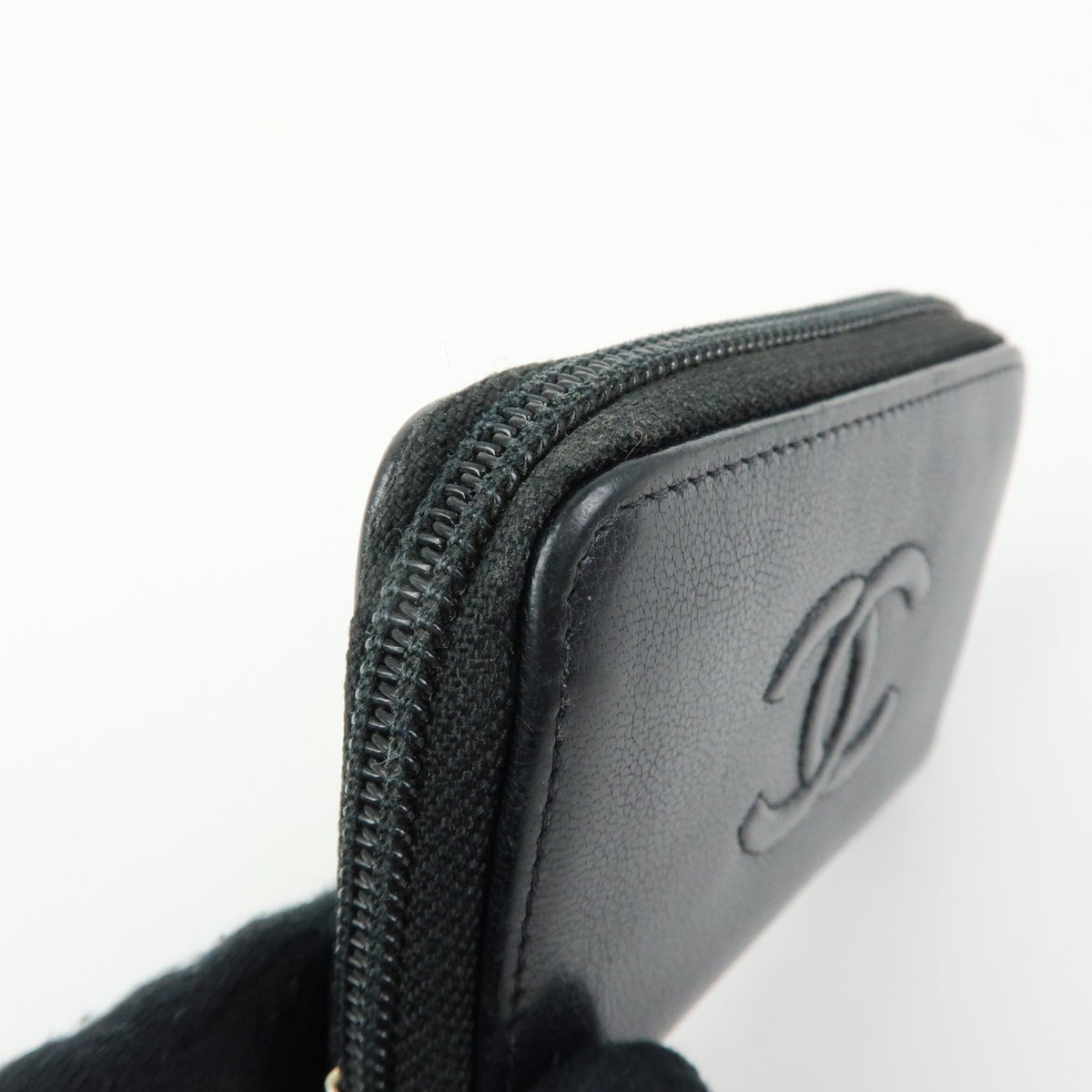 Chanel Timeless Cc Zipped Calfskin Black Leather Wallets Accessory (Pre-Owned)