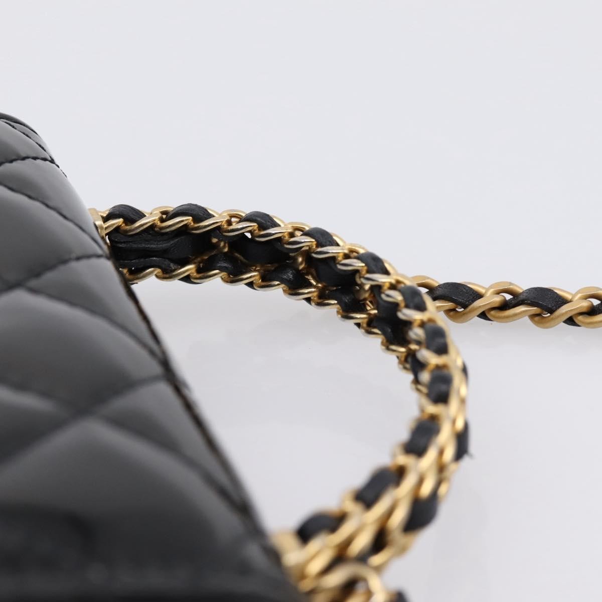 Chanel Woven Top Handle Cc Flap Clutch On Chain Patent Leather Black Patent_Leather Shoulder Bag Bag (Pre-Owned)