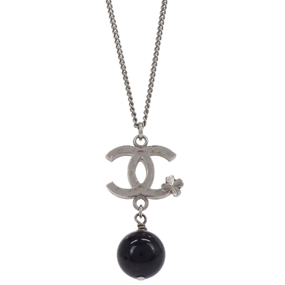Chanel Cc Clover Pendant Chain Metal With Enamel Silver Silver_Plated Necklace Jewelry (Pre-Owned)
