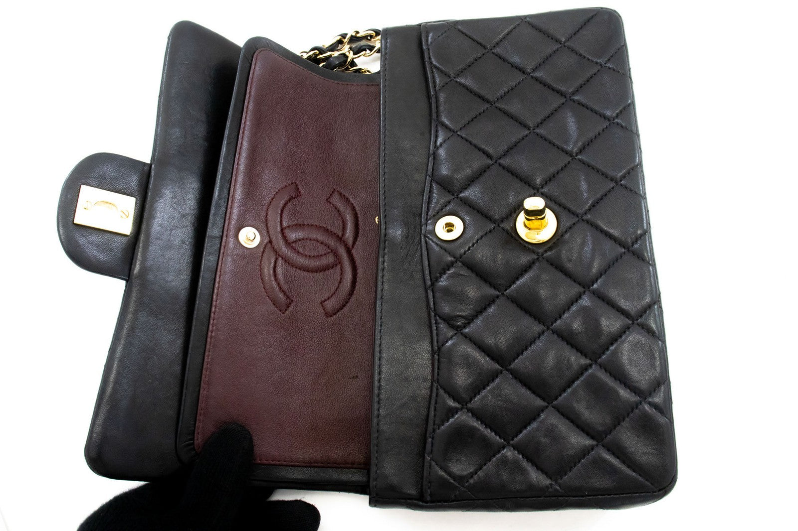 Chanel Classic Flap Lambskin Black Leather Crossbody Bag Bag (Pre-Owned)
