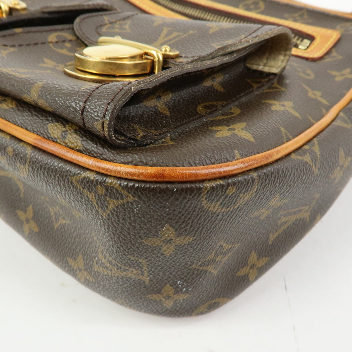 Louis Vuitton Hudson Monogram Canvas Brown Canvas Handbag (Pre-Owned)