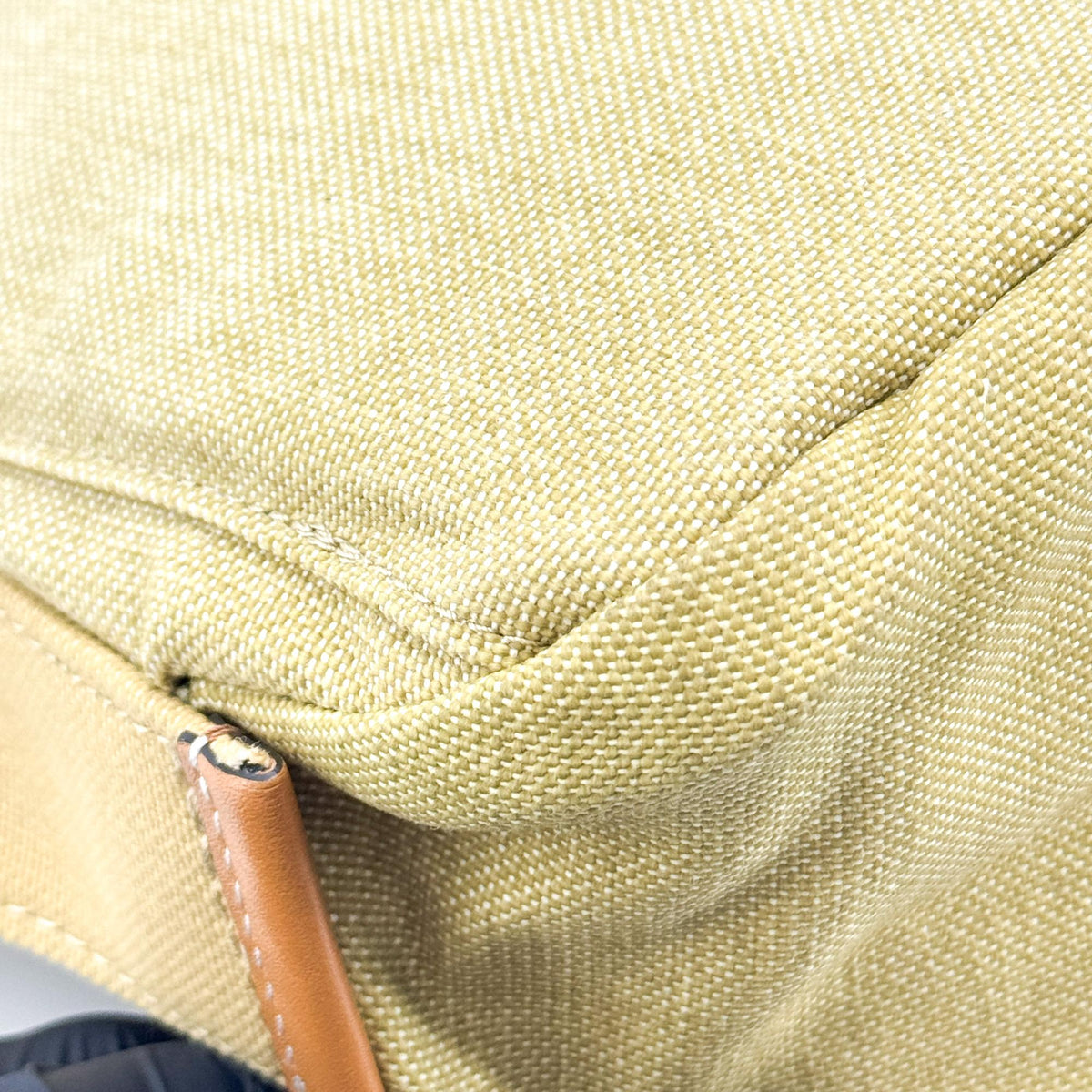 Loewe Shoulder Bag Canvas Brown Canvas Shoulder Bag Bag (Pre-Owned)