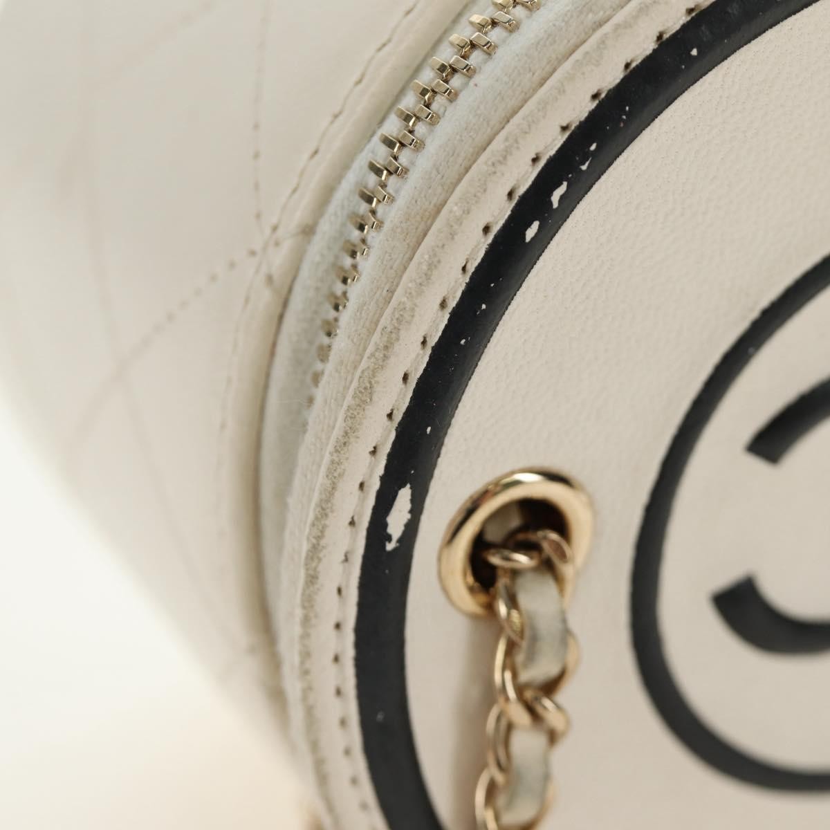 Chanel Cc Round Vanity Case With Chain Quilted Lambskin White Leather Shoulder Bag Bag (Pre-Owned)