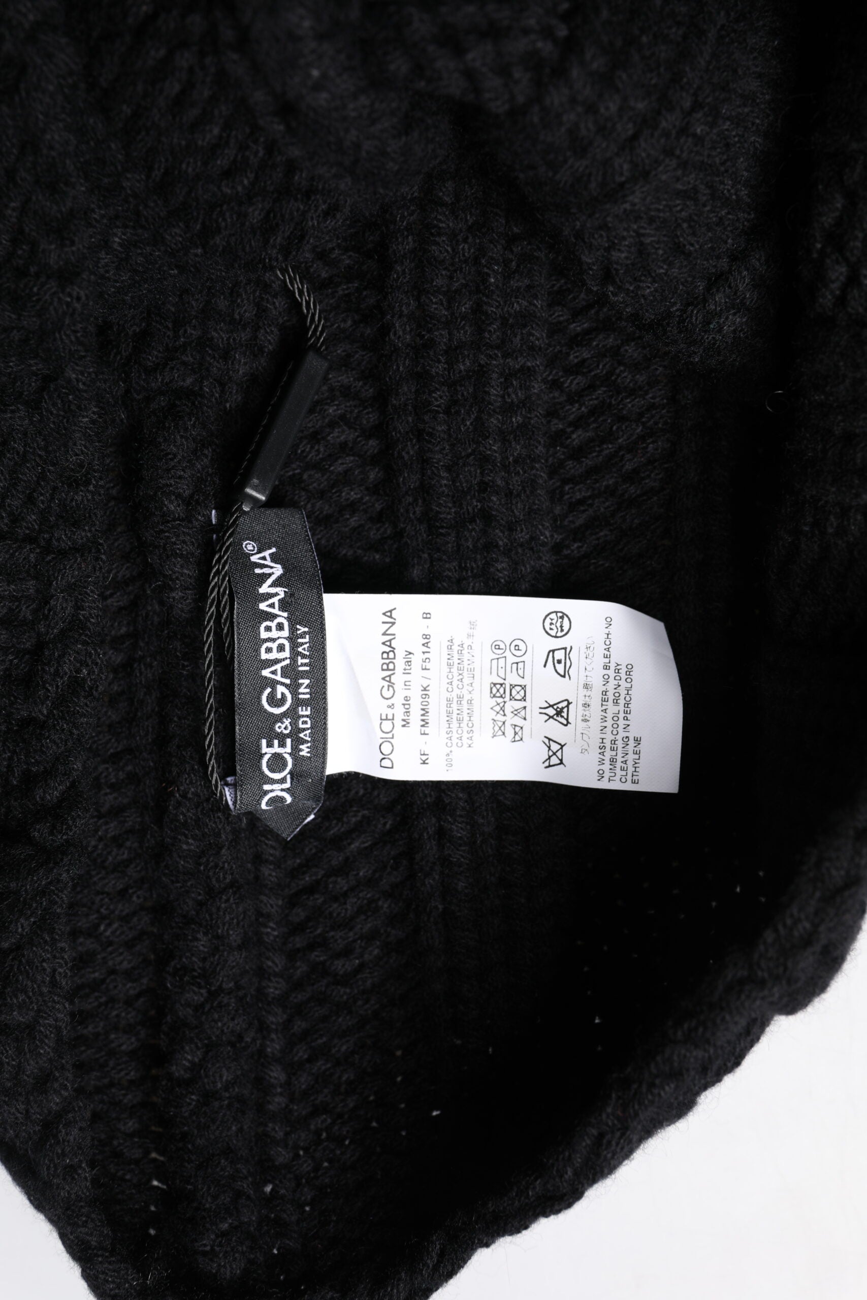 Dolce & Gabbana Black Cashmere Knitted Neck Warmer Foulard Men's Scarf