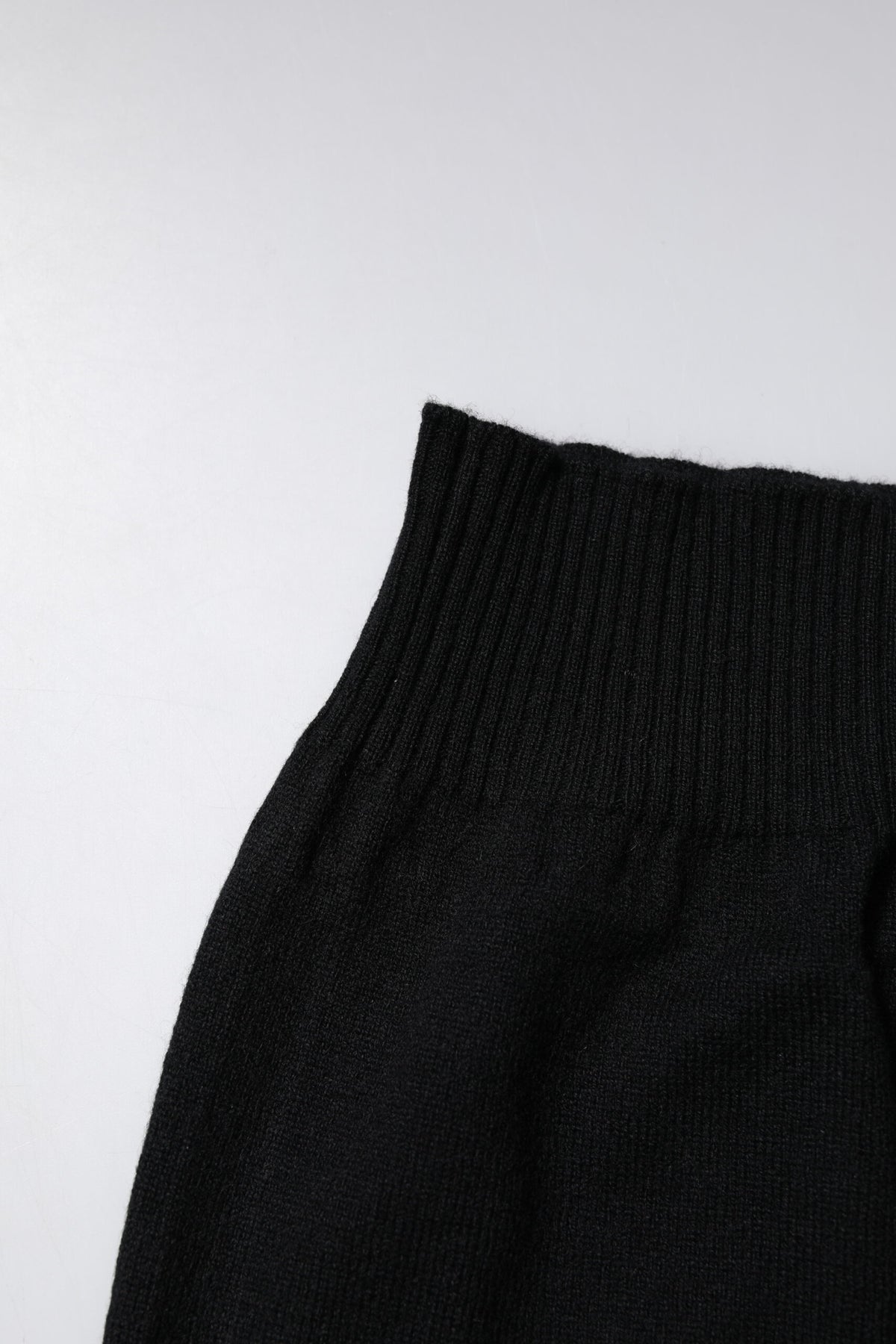 Dolce & Gabbana Black Cashmere Knitted Neck Warmer Foulard Men's Scarf