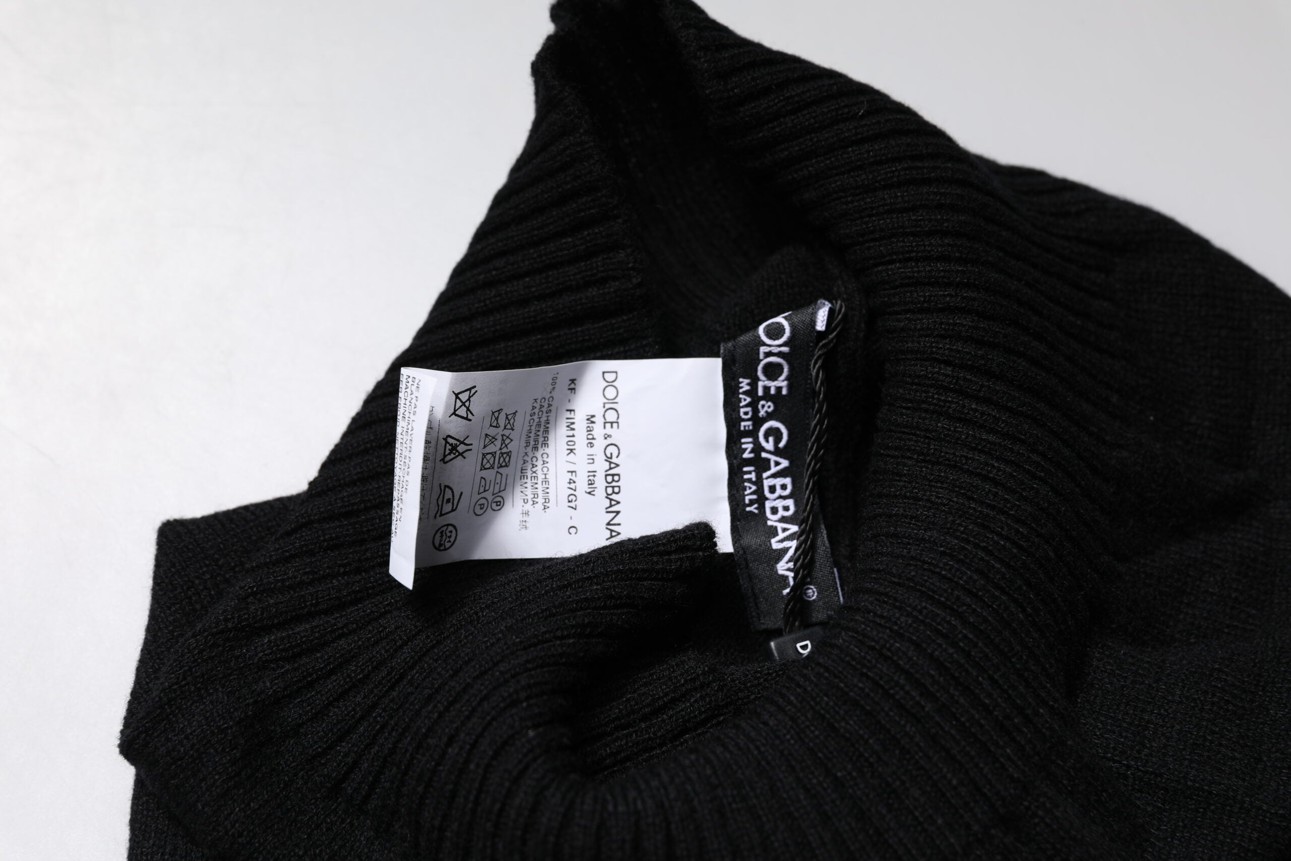 Dolce & Gabbana Black Cashmere Knitted Neck Warmer Foulard Men's Scarf