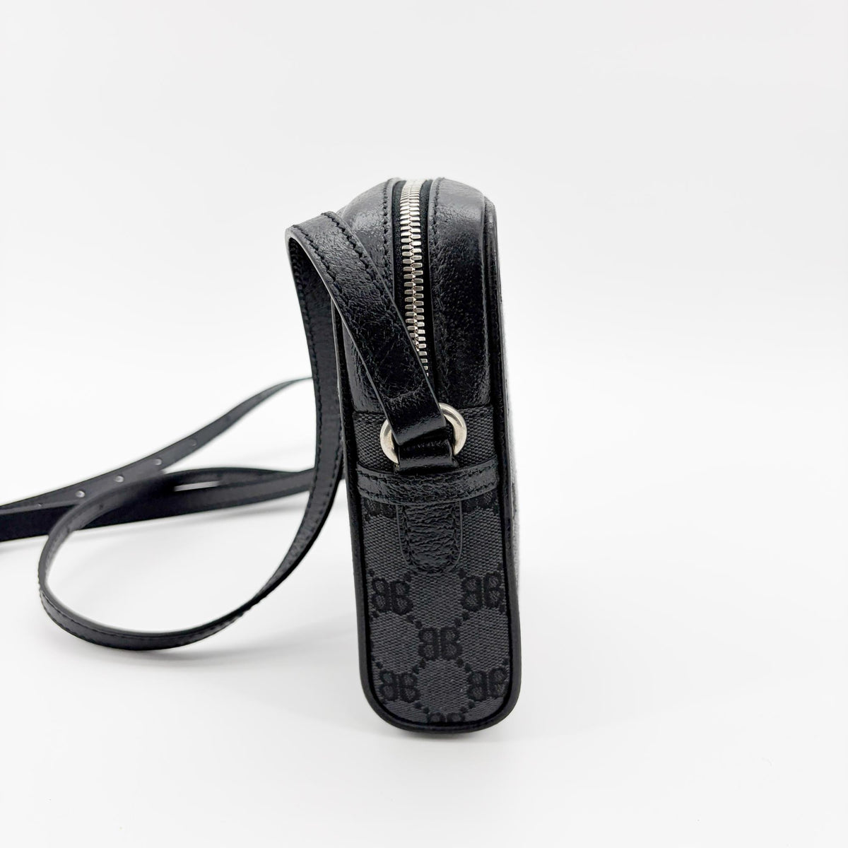 Balenciaga X Gucci The Hacker Project Zip Messenger Bb Canvas Black Canvas Shoulder Bag Bag (Pre-Owned)