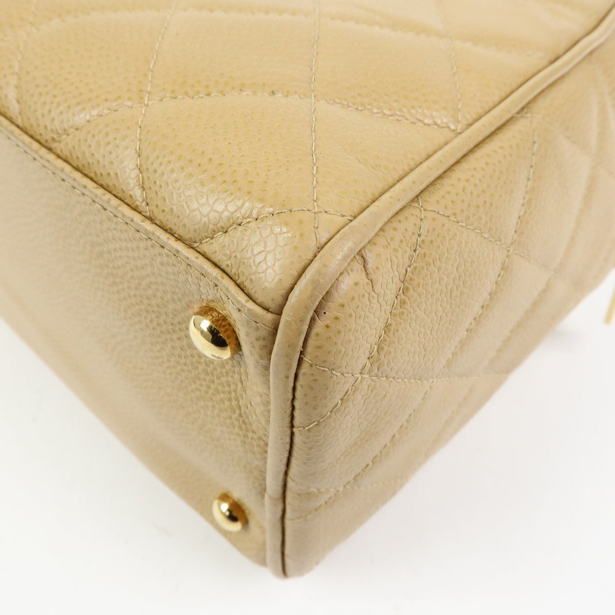 Chanel Timeless Cc Bowler Quilted Caviar Beige Leather Handbag (Pre-Owned)