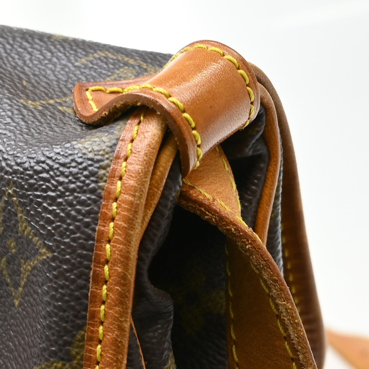 Louis Vuitton Saumur Monogram Canvas Brown Canvas Handbag (Pre-Owned)